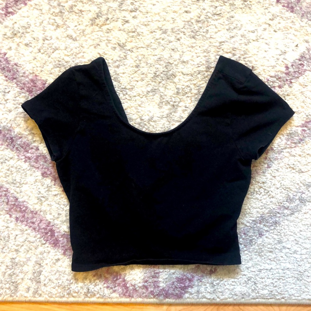 Black cross back garage crop top medium